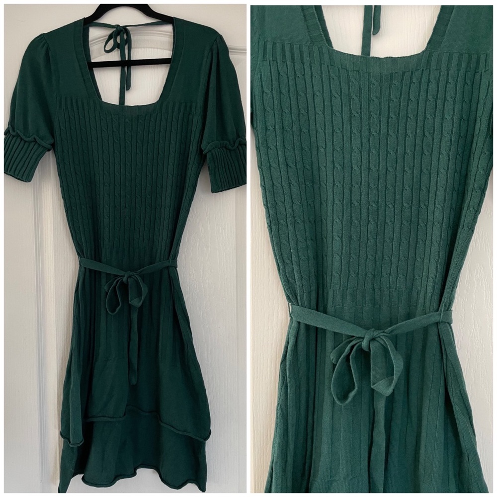 Avita - Squared Neck Knit Dress